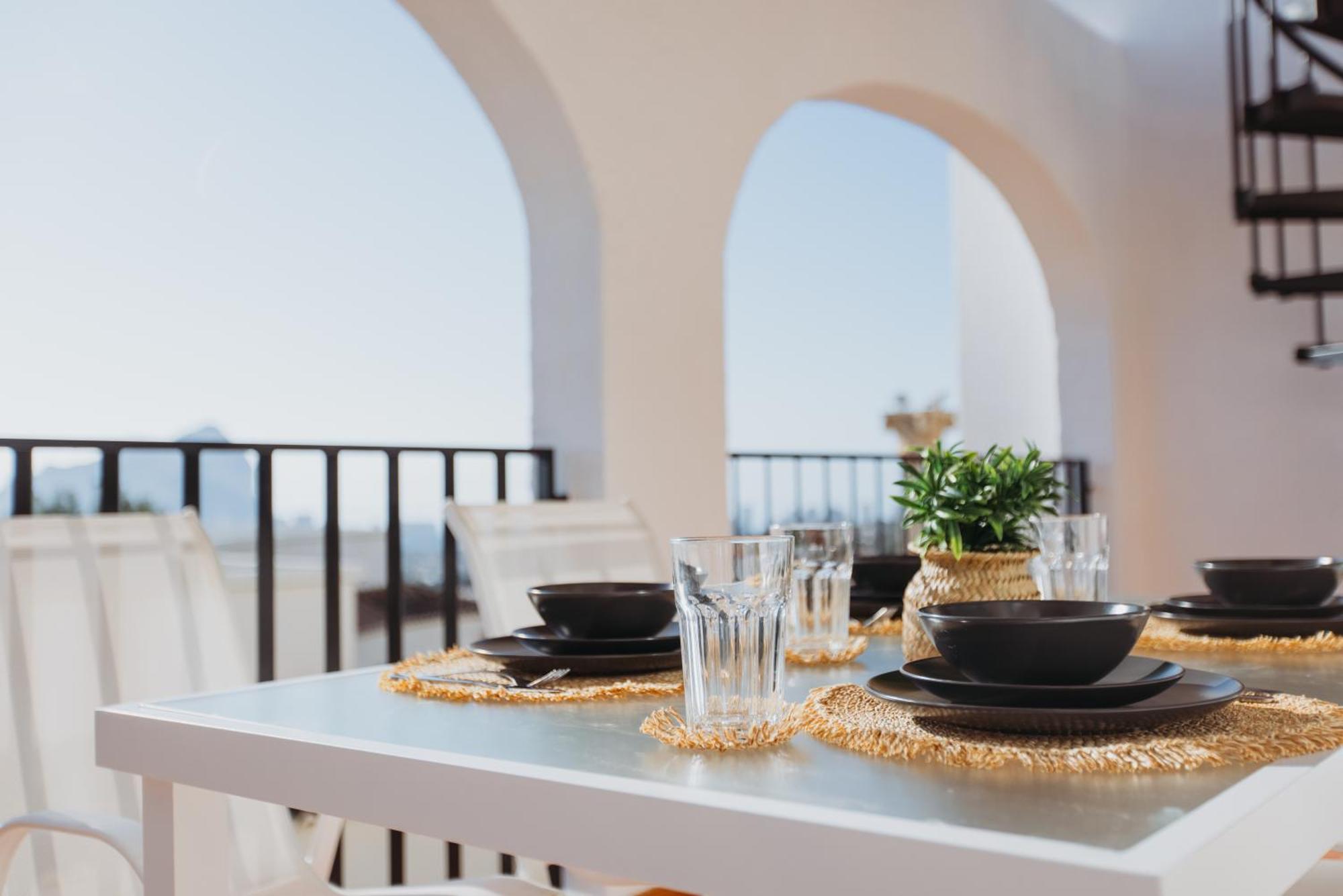 Casa Sunrise - Costa Blanca House With Rooftop, Swimming Pools And Panoramic Sea And Calpe Views Exterior foto